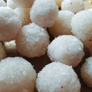 নারকেল কোরানোর ঝামেলা ছাড়াই তৈরি হবে লক্ষ্মীপূজার নাড়ু,