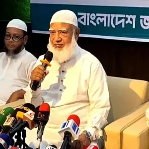 সরকারের ভুলের দায় বিরোধী দল কেন নেবে: জামায়াত আমির