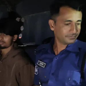 স্কুলছাত্রীর মৃত্যু ঘিরে নতুন মোড়, কথিত প্রেমিক রাজুর বিরুদ্ধে ধর্ষণ মামলা