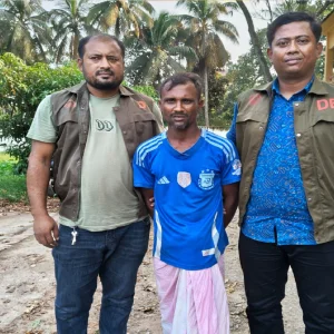 অটোরিকশা থামিয়ে সুমন বলেছিল ‘এটা অন্য জায়গা’, শত চেষ্টা করেও বাঁচতে পারেনি স্কুলছাত্রী