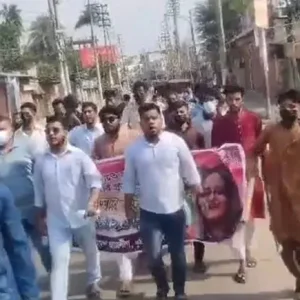 ‘শেখ হাসিনা আইতাছে’ স্লোগানে মিছিল, ছাত্রলীগের ১৭ কর্মী আটক